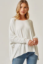 Load image into Gallery viewer, White Dolman Sleeve Tunic