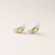 Load image into Gallery viewer, Scout Crescent Moon Earring