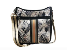 Load image into Gallery viewer, Muskoka Messenger Bag