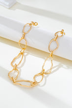 Load image into Gallery viewer, Sculpted Link Necklace
