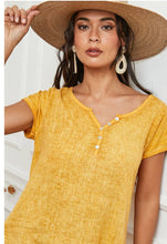 Load image into Gallery viewer, Button Top Blouse