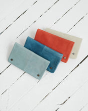 Load image into Gallery viewer, Terry Wallet Camel