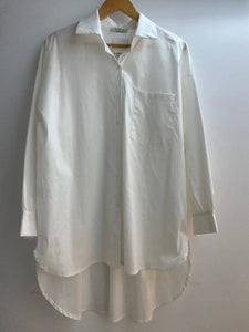 21251 one size long shirt: Unique / White