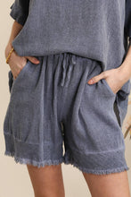 Load image into Gallery viewer, Linen Shorts