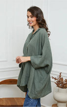 Load image into Gallery viewer, 100% Linen Shirt REF. 2858: Duck Green