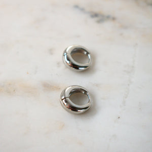 Oli Petite Hoop Earrings