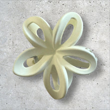 Load image into Gallery viewer, Cut Out Plumeria Hair Claws Clips