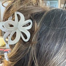 Load image into Gallery viewer, Cut Out Plumeria Hair Claws Clips