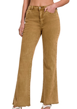 Load image into Gallery viewer, Acid Washed Camel Jeans