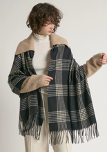 Load image into Gallery viewer, Houndstooth Plaid Scarf