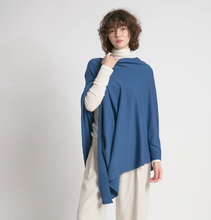 Load image into Gallery viewer, Basic Triangle Poncho