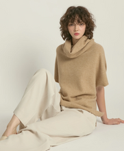 Load image into Gallery viewer, Flowy Neck Vest