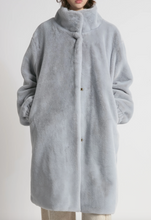 Load image into Gallery viewer, Shearling Stand Collar Coat