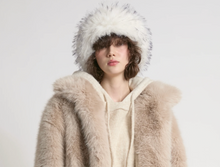 Load image into Gallery viewer, Noir Russian Hat