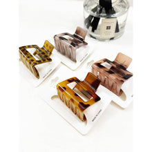 Load image into Gallery viewer, Tortoise Shell Pattern Leopard Claw Clips