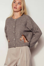 Load image into Gallery viewer, Western Horse Graphic Ribbed Trim Crew Neck Cardigan: GREY / S/M-3:M/L-3