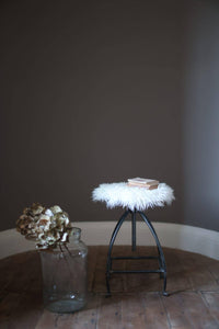 Sheepskin Seatpad Yetti Ivory White | Circular Seatpad by Owen Barry