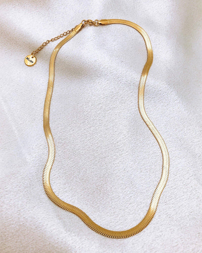 Lyra Herringbone Necklace || Gold
