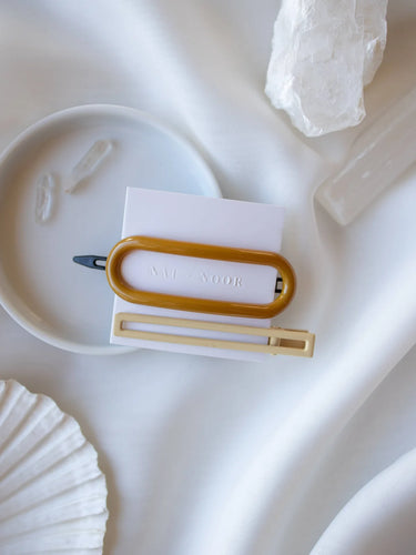 Byron In Mustard Clip Set